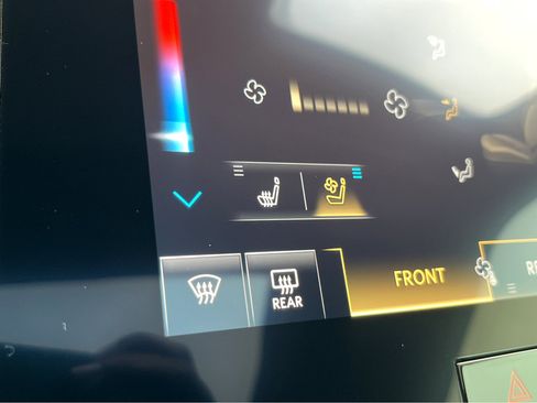 New 2025 INFINITI QX80 Sensory image 5