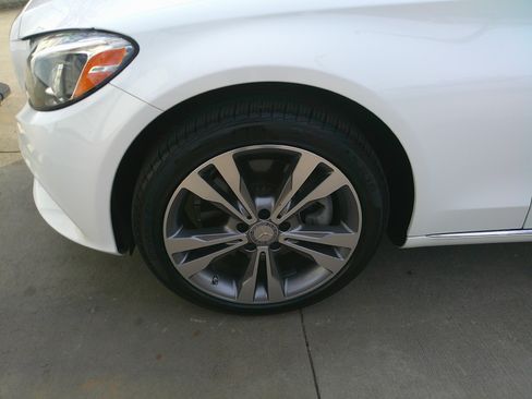 Used 2016 Mercedes-Benz C 300 4MATIC Sedan image 10