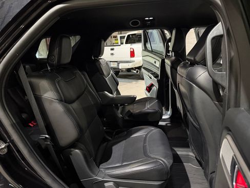 Used 2020 Ford Explorer ST AWD/4WD image 22