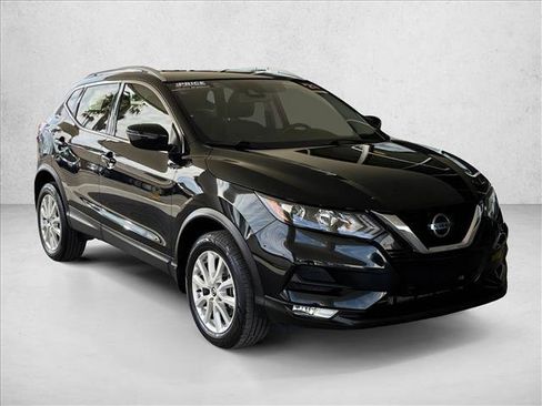 Used 2021 Nissan Rogue Sport SV FWD image 5