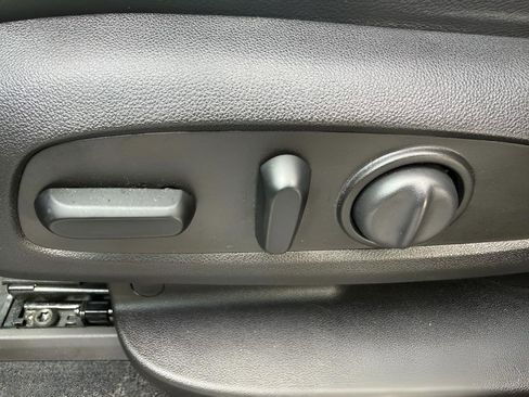 Used 2021 Chevrolet Traverse Premier w/ Redline Edition image 29