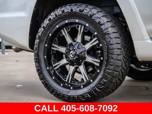Used 2017 Toyota 4Runner Limited AWD/4WD image 10