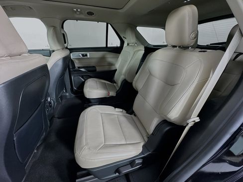 Used 2020 Ford Explorer Limited AWD/4WD image 25