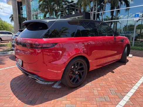 Used 2024 Land Rover Range Rover Sport Dynamic SE AWD/4WD image 7