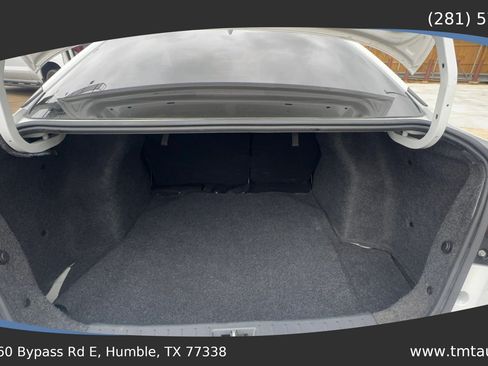 Used 2024 Nissan Versa SV w/ Trunk Package FWD image 16