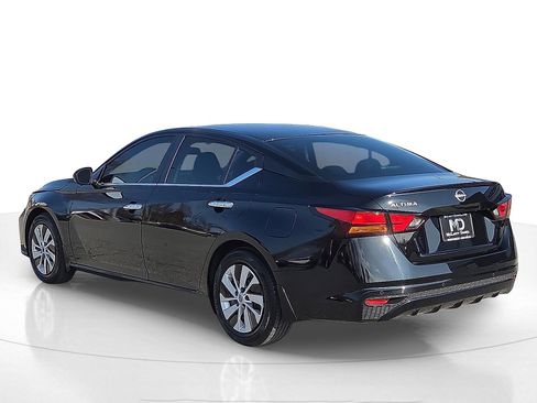 Used 2024 Nissan Altima 2.5 S image 4