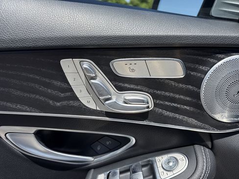 Used 2016 Mercedes-Benz C 300 Sedan image 37
