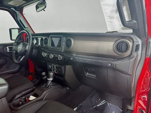 Used 2021 Jeep Wrangler Unlimited Sport AWD/4WD image 28