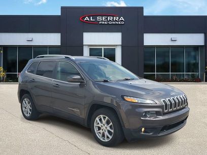 Used 2017 Jeep Cherokee Latitude w/ Comfort/Convenience Group