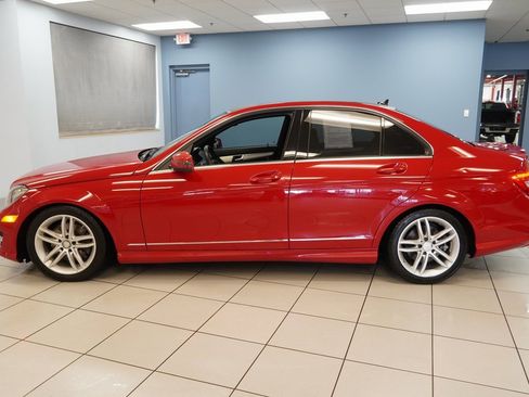Used 2013 Mercedes-Benz C 300 C 300 4D Sedan image 2