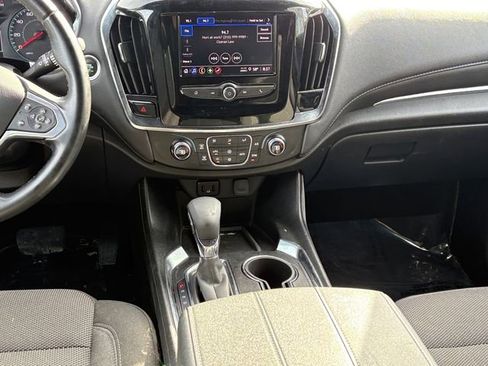 Used 2023 Chevrolet Traverse LT w/ LPO, Cargo Package FWD image 17