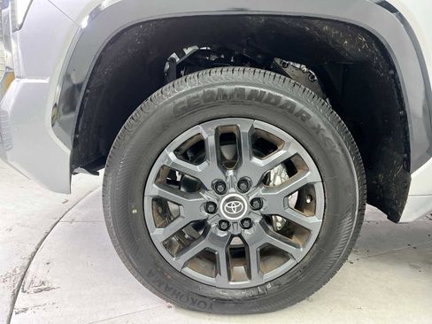 Used 2024 Toyota Tundra Platinum image 19