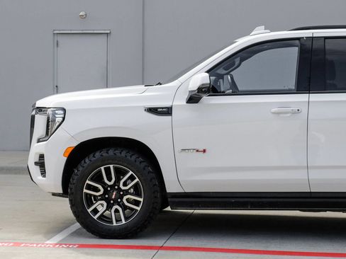 Used 2023 GMC Yukon AT4 w/ AT4 Premium Package AWD/4WD image 14