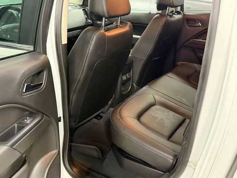 Used 2019 Chevrolet Colorado LT w/ Luxury Package, Chrome AWD/4WD image 12