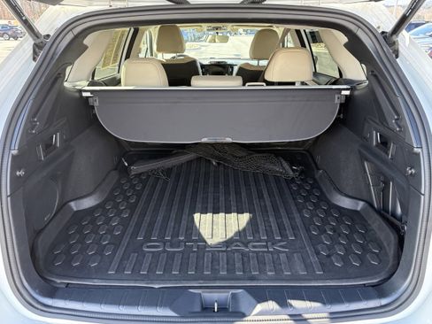 Certified 2022 Subaru Outback Limited w/ Popular Package #2 image 11