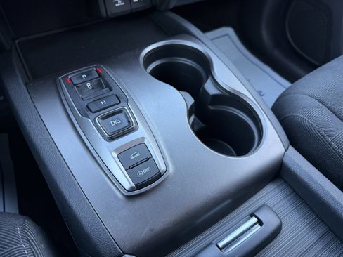 Used 2022 Honda Pilot Sport image 18