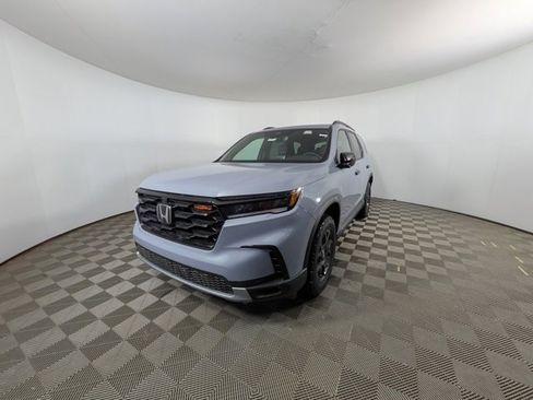New 2025 Honda Pilot TrailSport image 29