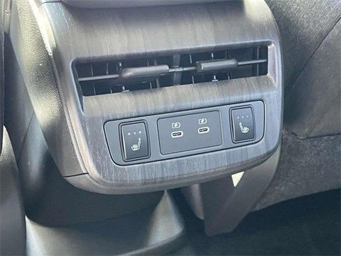 New 2025 Nissan Ariya FWD image 19