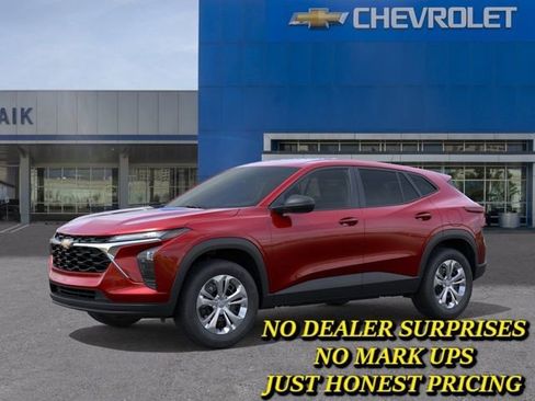 New 2026 Chevrolet Trax LS FWD image 2