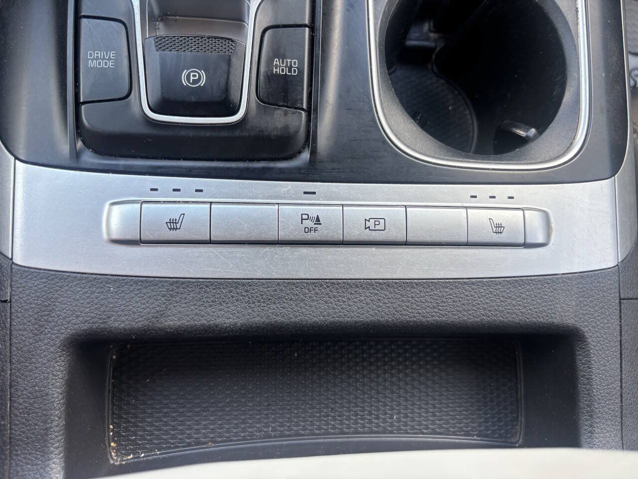 Used 2023 Kia Carnival LX FWD image 31