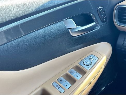 Used 2023 Hyundai Santa Fe Calligraphy image 18