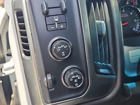 Used 2018 Chevrolet Silverado 1500 LT w/ All Star Edition AWD/4WD image 15