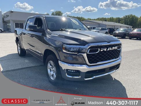 Used 2025 RAM 1500 Big Horn AWD/4WD image 1