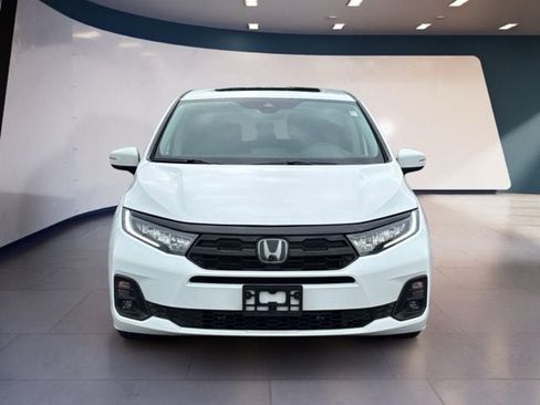 Used 2025 Honda Odyssey Touring image 8