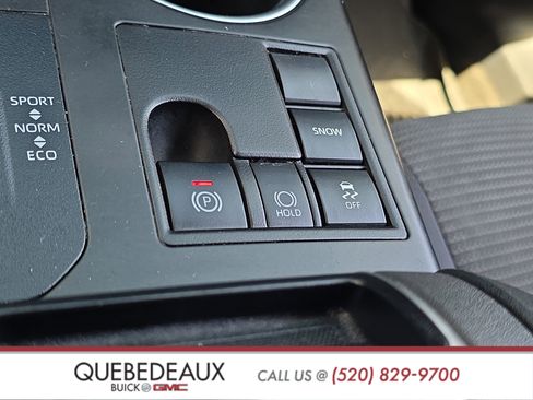 Used 2023 Toyota Highlander LE FWD image 21