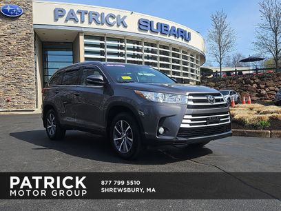 Used 2017 Toyota Highlander XLE w/ Carpet Mat Package