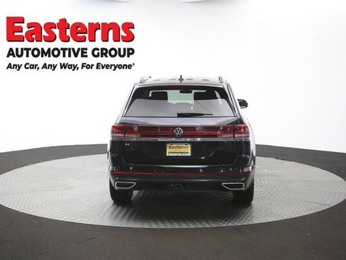 Used 2025 Volkswagen Atlas SE FWD image 37