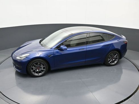 Used 2021 Tesla Model 3 Long Range image 32