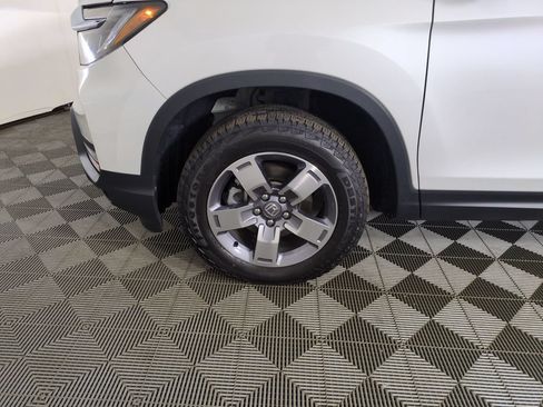 Certified 2025 Honda Ridgeline RTL image 30