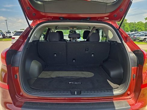 Used 2020 Hyundai Tucson SE w/ Winter Weather Package FWD image 10