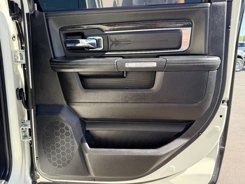 Used 2018 RAM 3500 Laramie Longhorn image 38