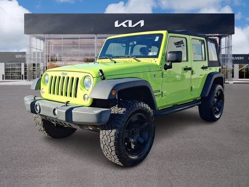 Used 2017 Jeep Wrangler Unlimited Sport w/ Max Tow Package AWD/4WD image 3