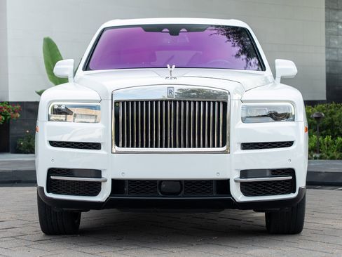 Certified 2023 Rolls-Royce Cullinan image 39