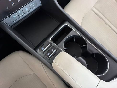 Used 2025 Hyundai Sonata SEL FWD image 25