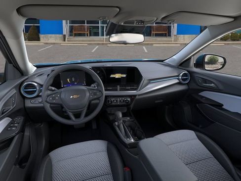 New 2026 Chevrolet Trax LT FWD image 15