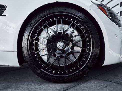 Used 2018 Mercedes-Benz AMG GT R image 35