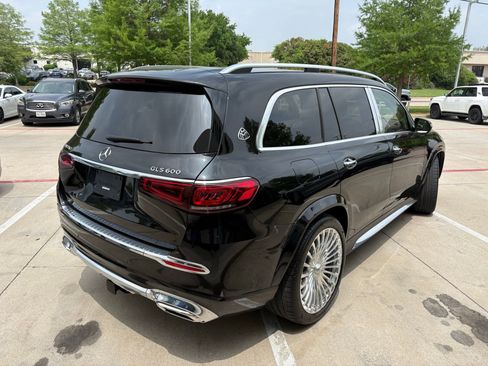 Used 2022 Mercedes-Benz Maybach GLS 600 4MATIC image 4