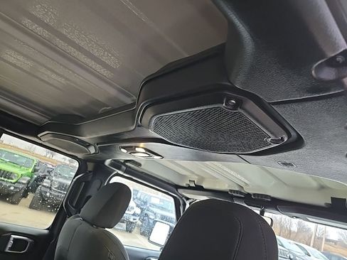 Used 2021 Jeep Wrangler Unlimited Sport image 88