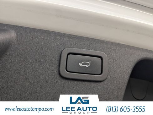 Used 2018 Jaguar E-PACE S image 12