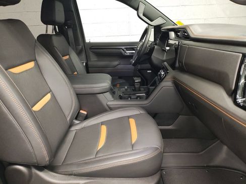 Used 2025 GMC Sierra 1500 AT4 AWD/4WD image 7