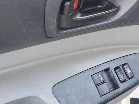 Used 2015 Toyota Tacoma 2WD Access Cab image 16