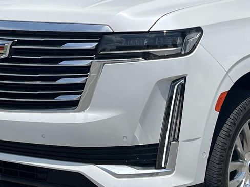 Used 2024 Cadillac Escalade Premium Luxury Platinum AWD/4WD image 9