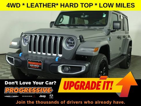 Used 2022 Jeep Wrangler Unlimited Sahara w/ Dual Top Group AWD/4WD image 1