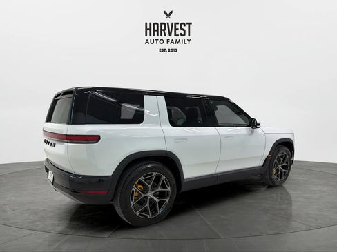 Used 2027 Rivian R2 Performance AWD/4WD image 7