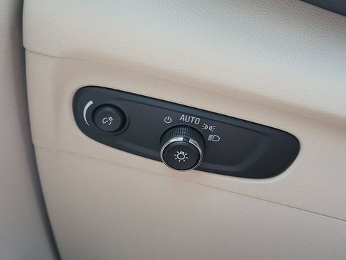 Certified 2023 Buick Envision Preferred AWD/4WD image 20