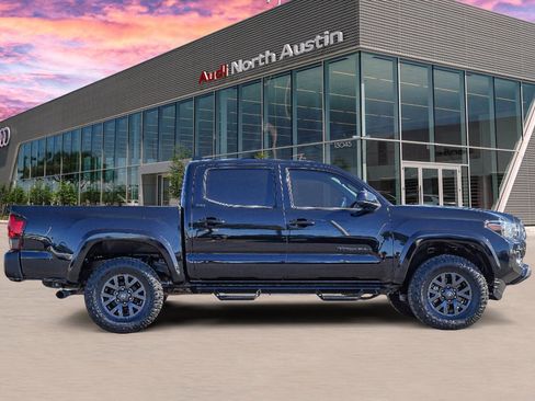 Used 2021 Toyota Tacoma SR5 image 3
